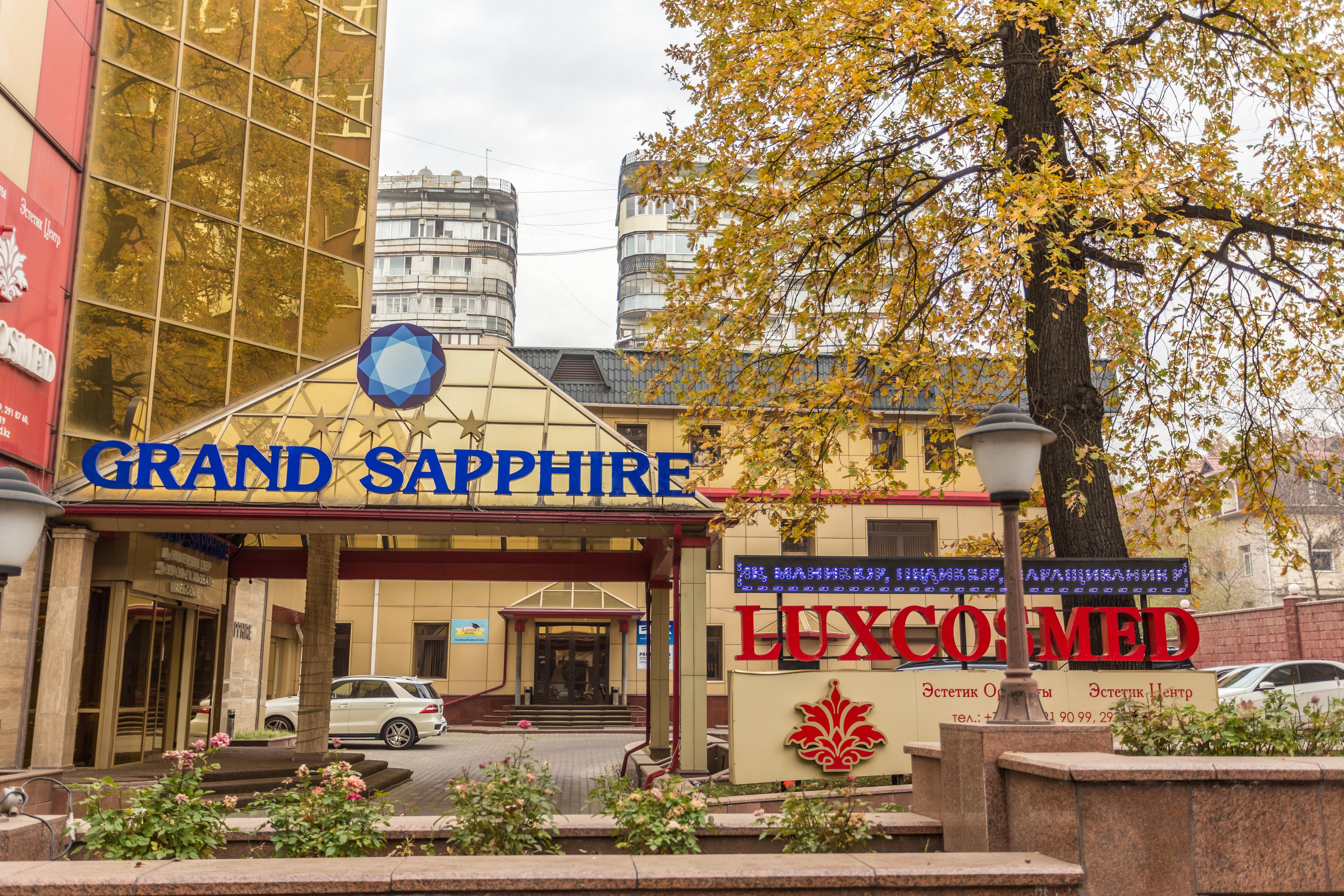 Grand Sapphire Hotel